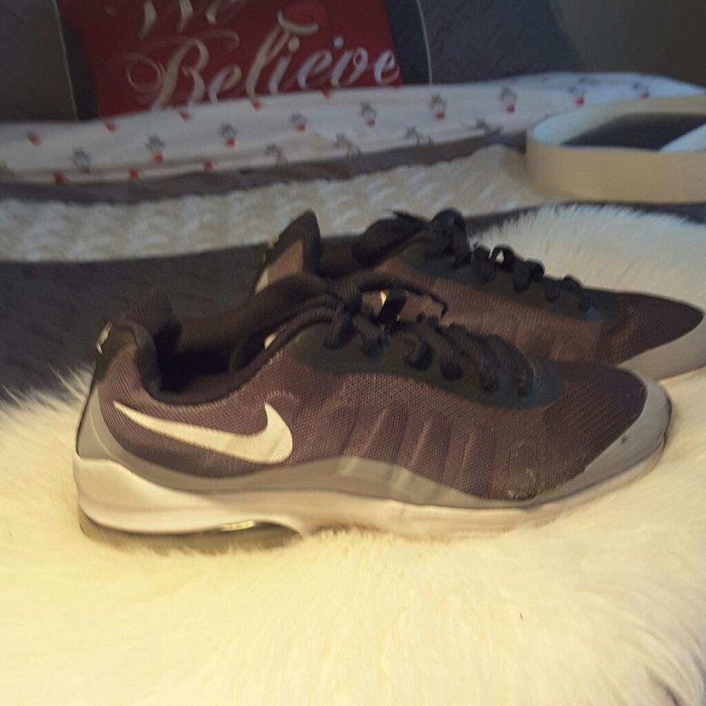 Nike gym shoes